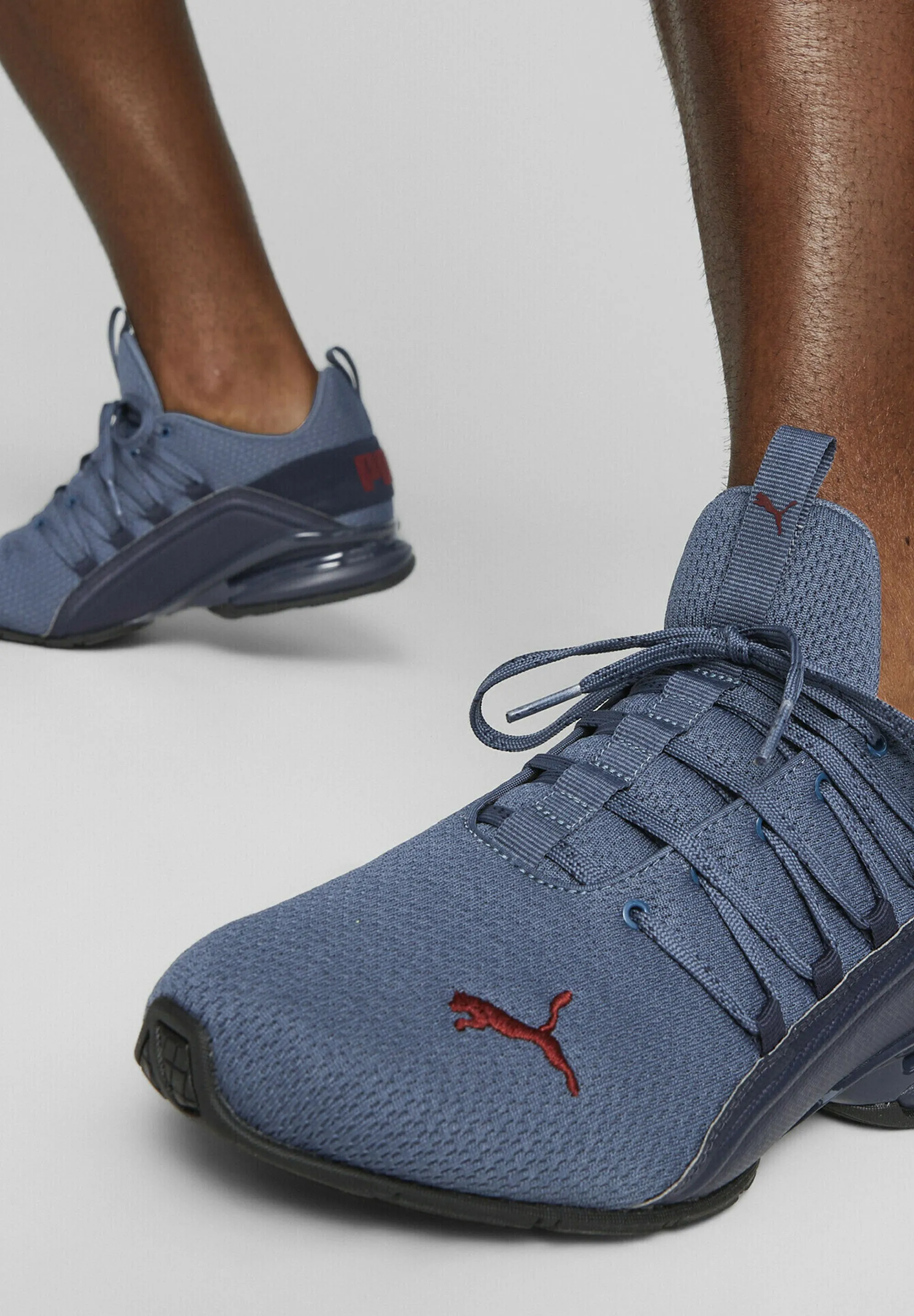 AXELION REFRESH Neutral Running Shoes