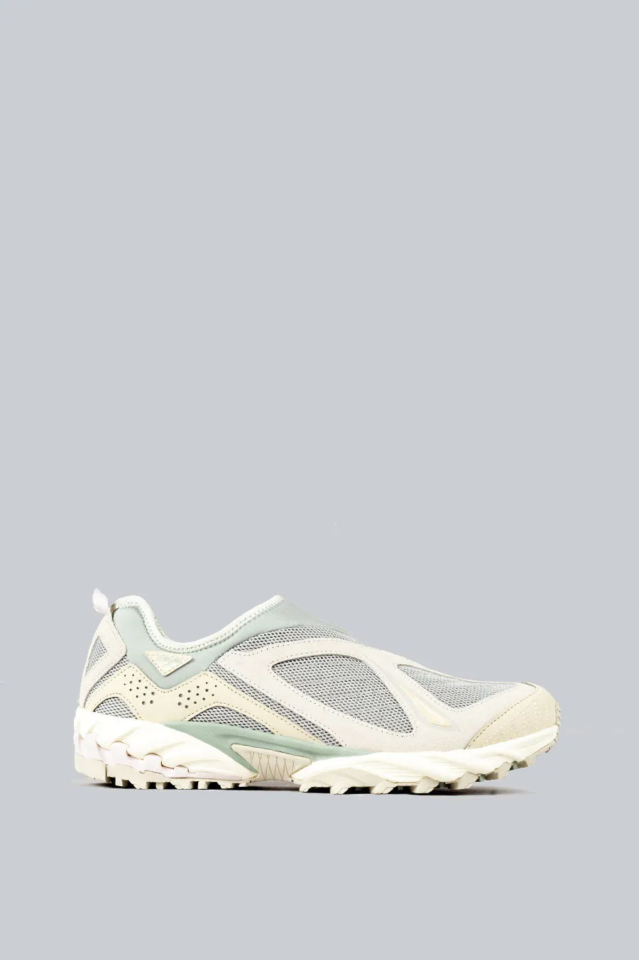 NEW BALANCE 610S CONCRETE del TOKYO DESIGN STUDIO